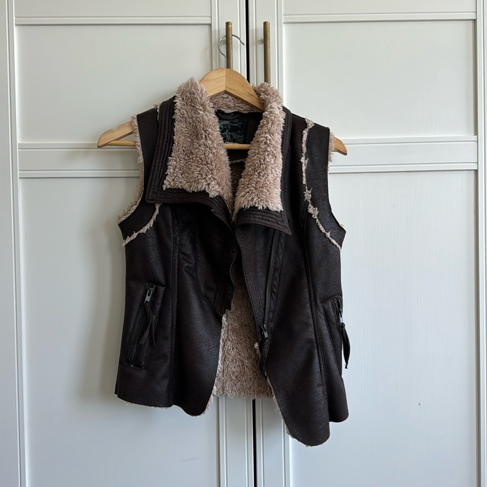 Festival cozy vest